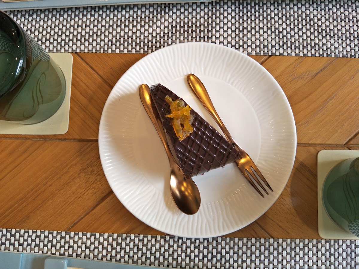 White Swan Myanmar Tea House-7